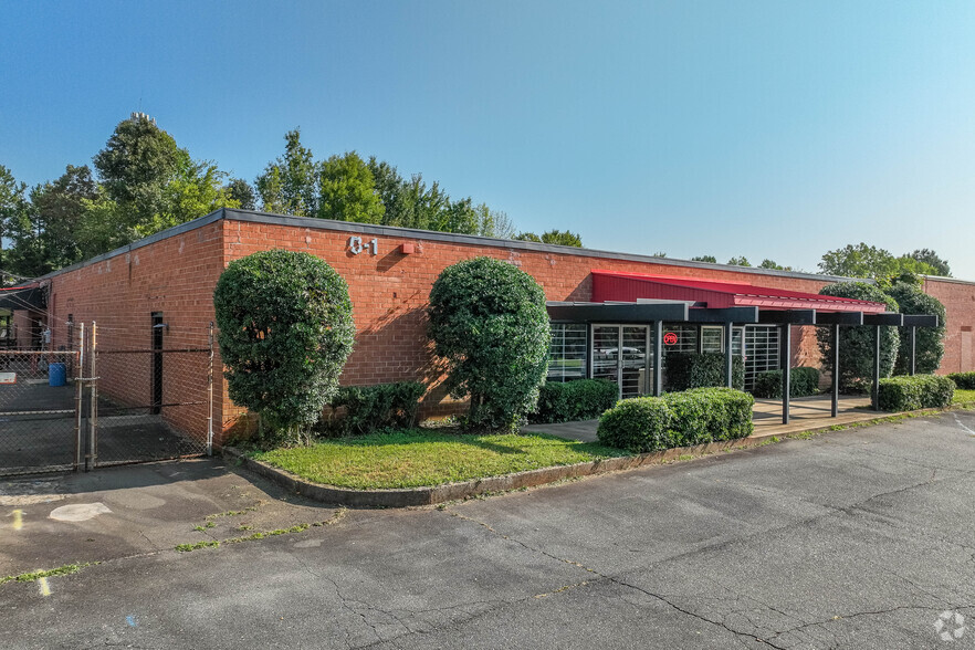 1020 Tuckaseegee Rd, Charlotte, NC for sale - Primary Photo - Image 1 of 4