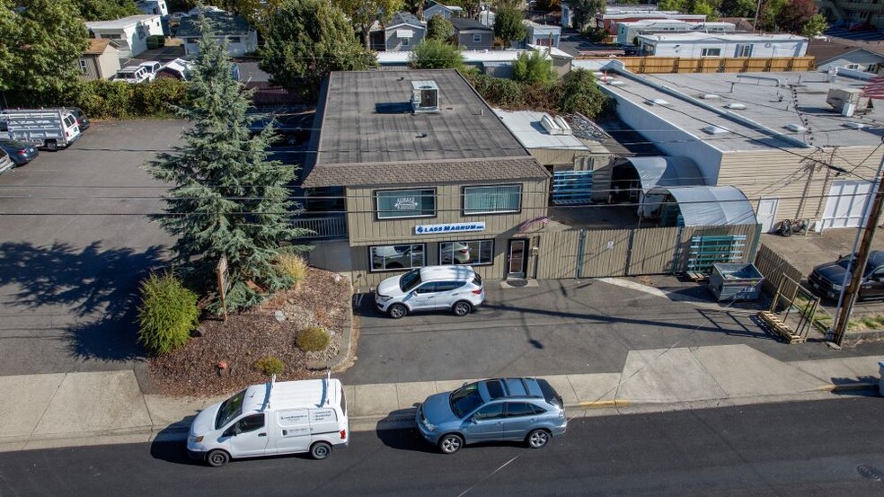 8859-8863 SW Commercial St, Tigard, OR for sale - Building Photo - Image 3 of 24