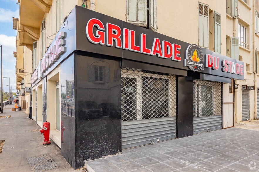 Retail in Marseille for lease - Building Photo - Image 2 of 4