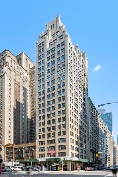 363 Seventh Ave, New York, NY for lease - Building Photo - Image 1 of 3