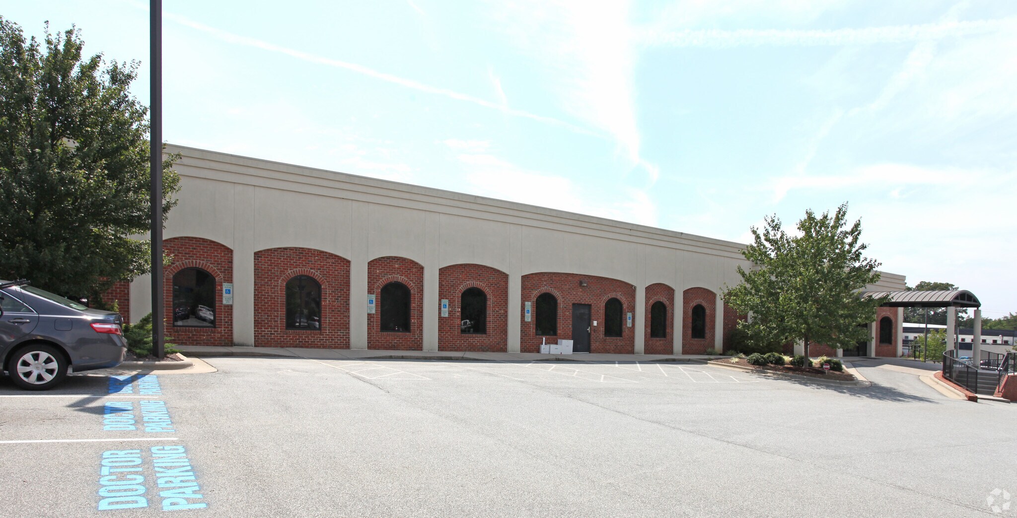 1906 Lendew St, Greensboro, NC for lease Building Photo- Image 1 of 7