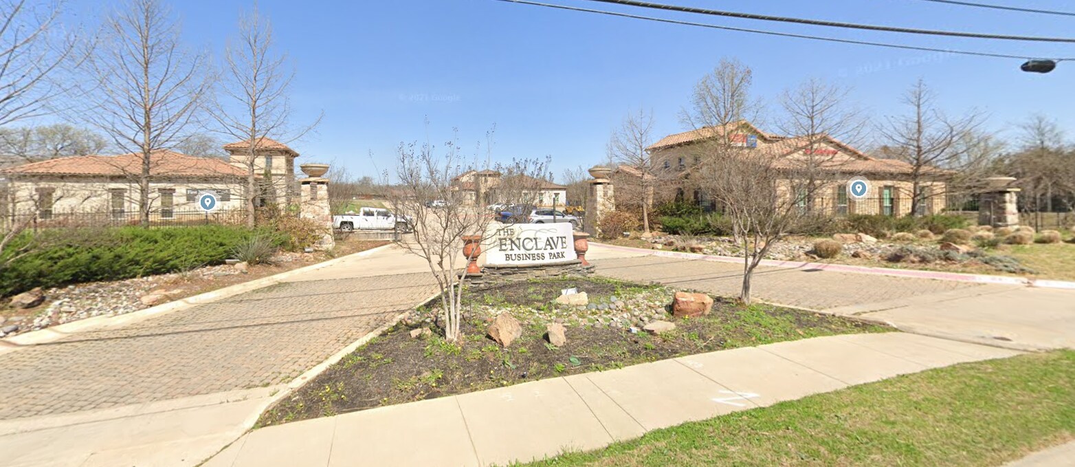 217 E Debbie Ln, Mansfield, TX 76063