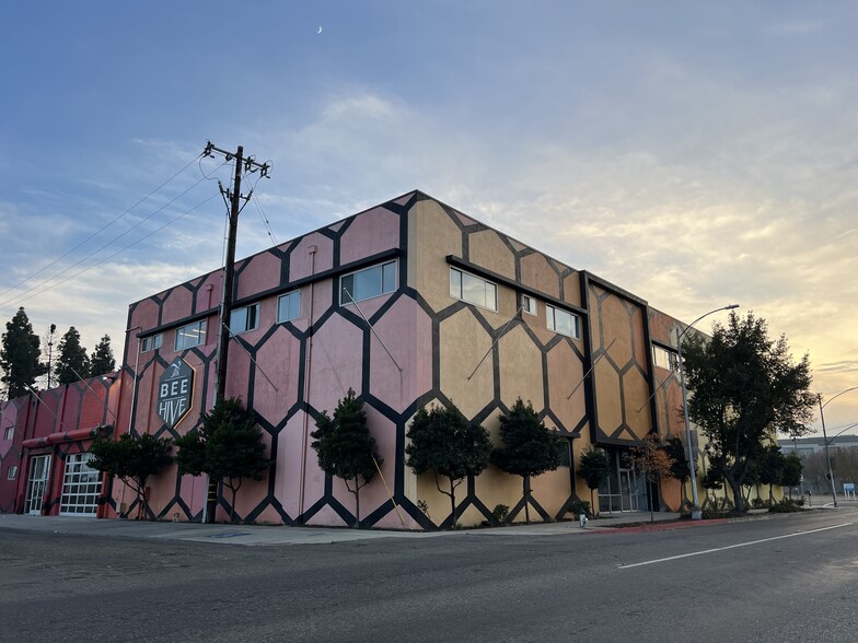 2600 Ventura Ave, Fresno, CA for lease - Building Photo - Image 1 of 12