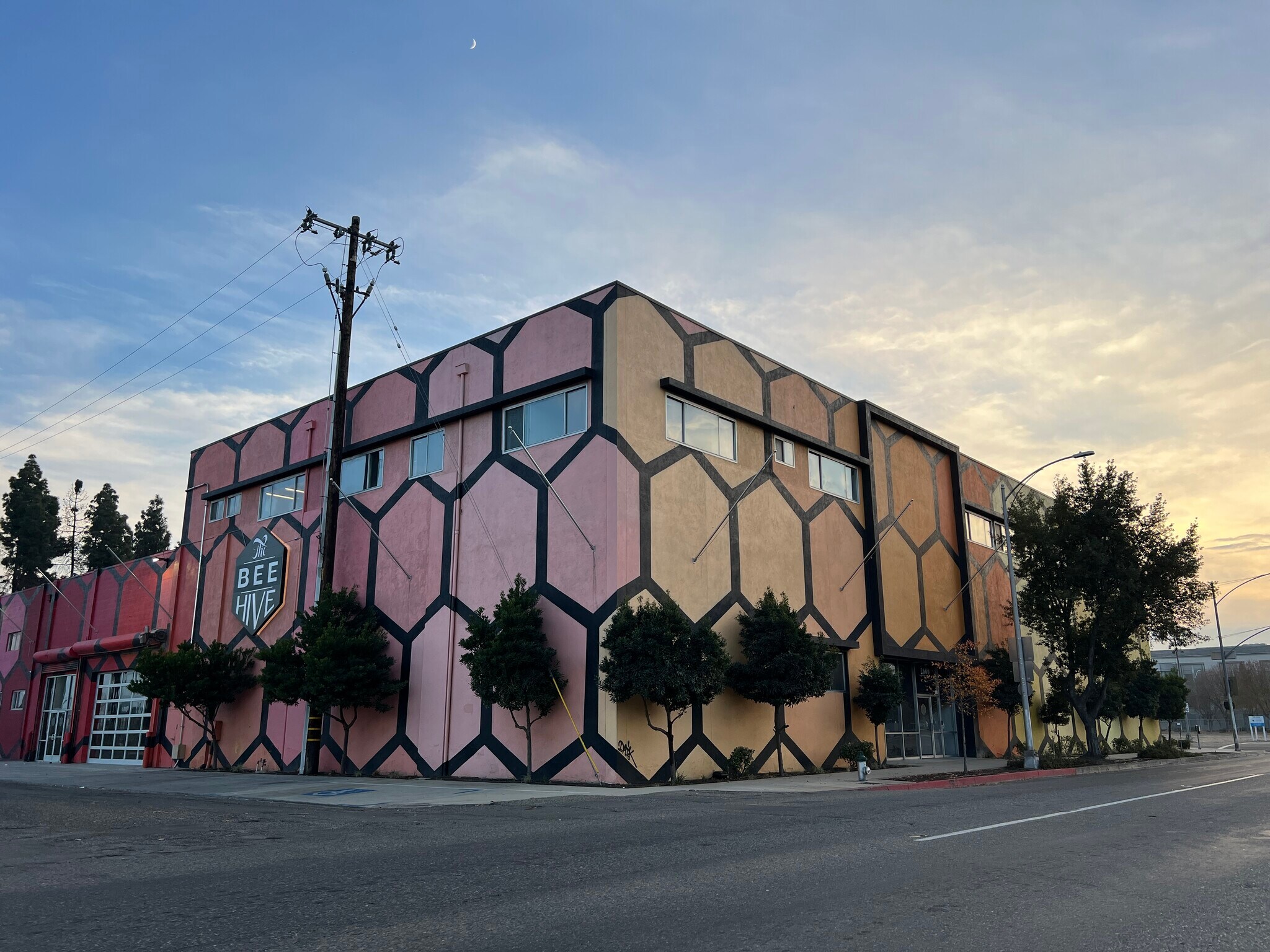 2600 Cesar Chavez Blvd, Fresno, CA for lease Building Photo- Image 1 of 13