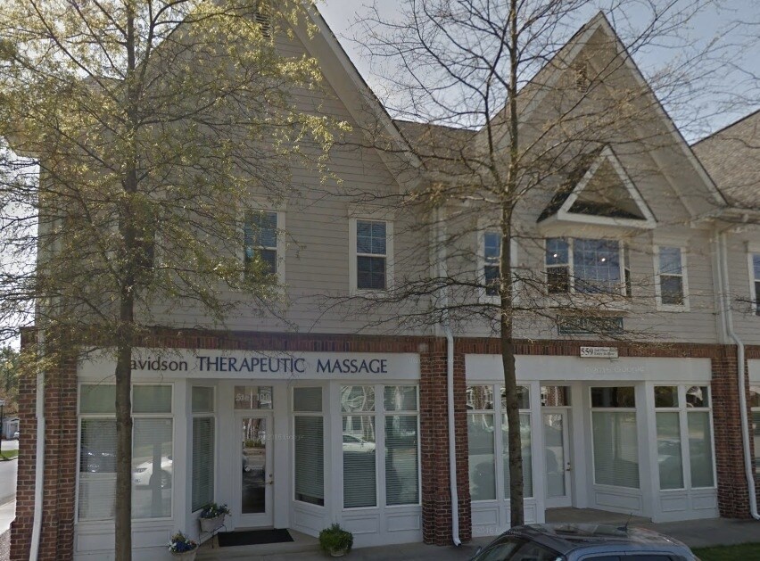 559 Davison Gateway Dr, Davidson, NC for sale Building Photo- Image 1 of 1