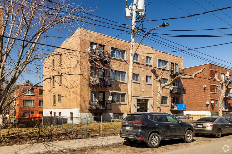 3285 Rue Goyer, Montréal, QC for sale - Building Photo - Image 1 of 1