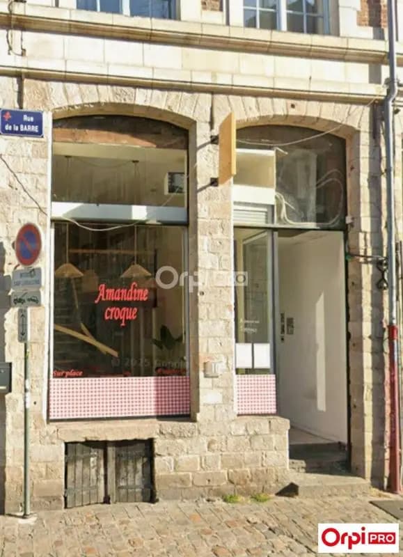 Retail in Lille for lease Building Photo- Image 1 of 2