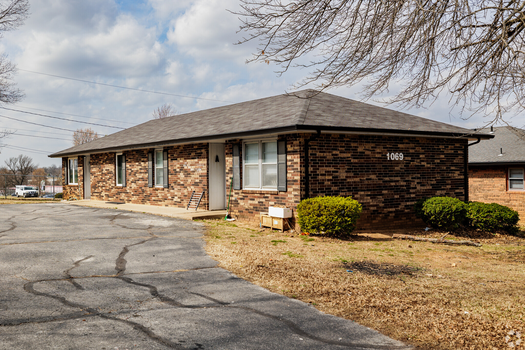 1021 S Lexington Ave, Springfield, MO for sale Primary Photo- Image 1 of 1