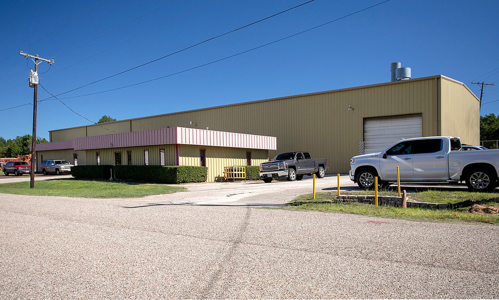 6031 Fm 2767, Tyler, TX for lease - Building Photo - Image 1 of 32