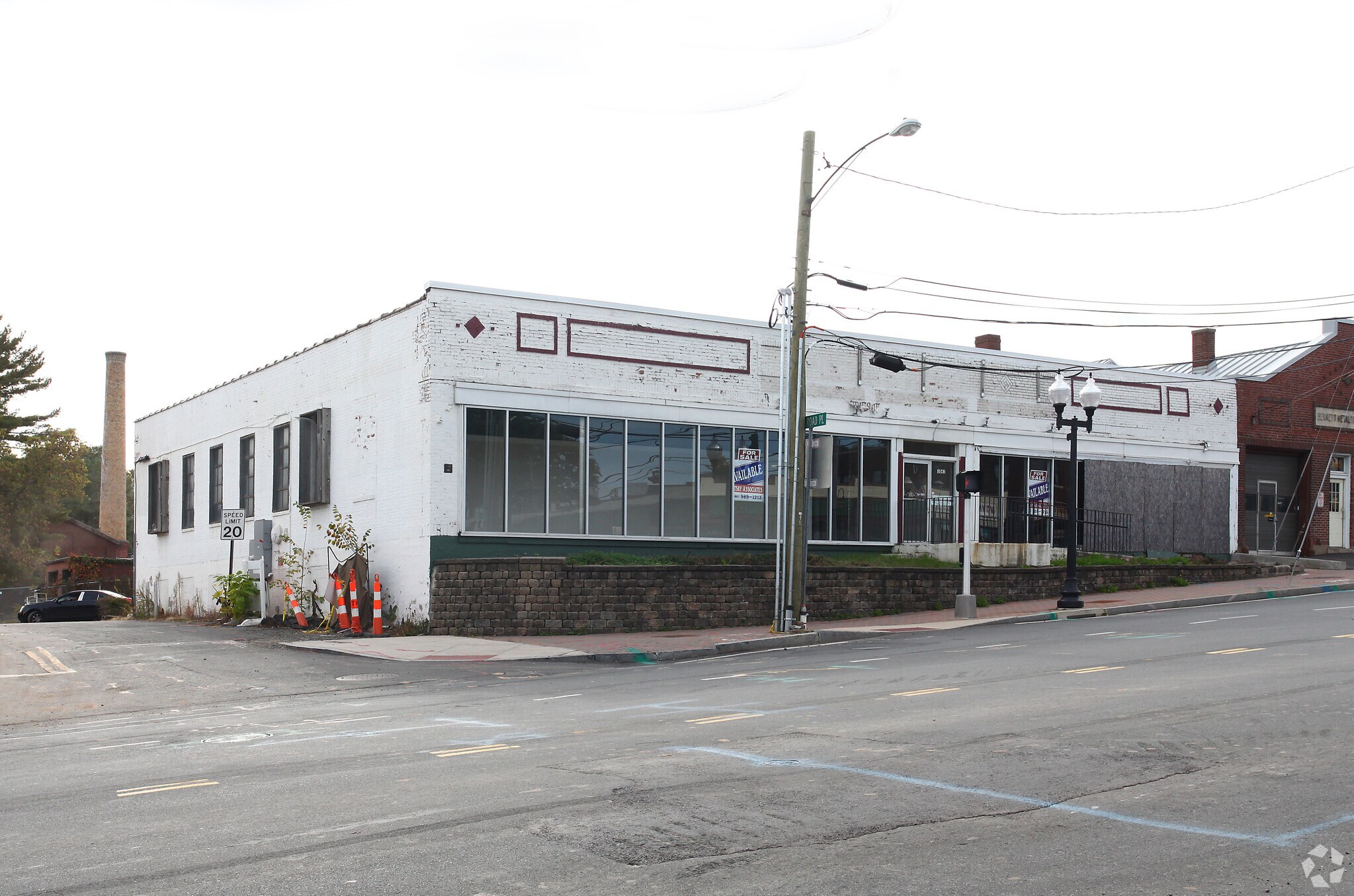 1041 New Britain Ave, West Hartford, CT 06110