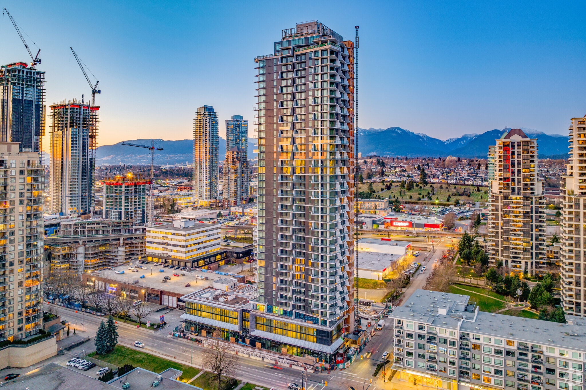 4277-4279 Dawson St, Burnaby, BC for sale Primary Photo- Image 1 of 1