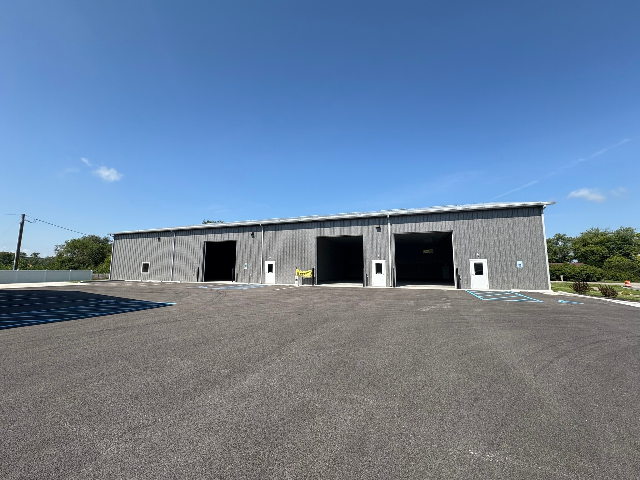 3914 Indianapolis Rd, Columbus, IN for lease Building Photo- Image 1 of 4