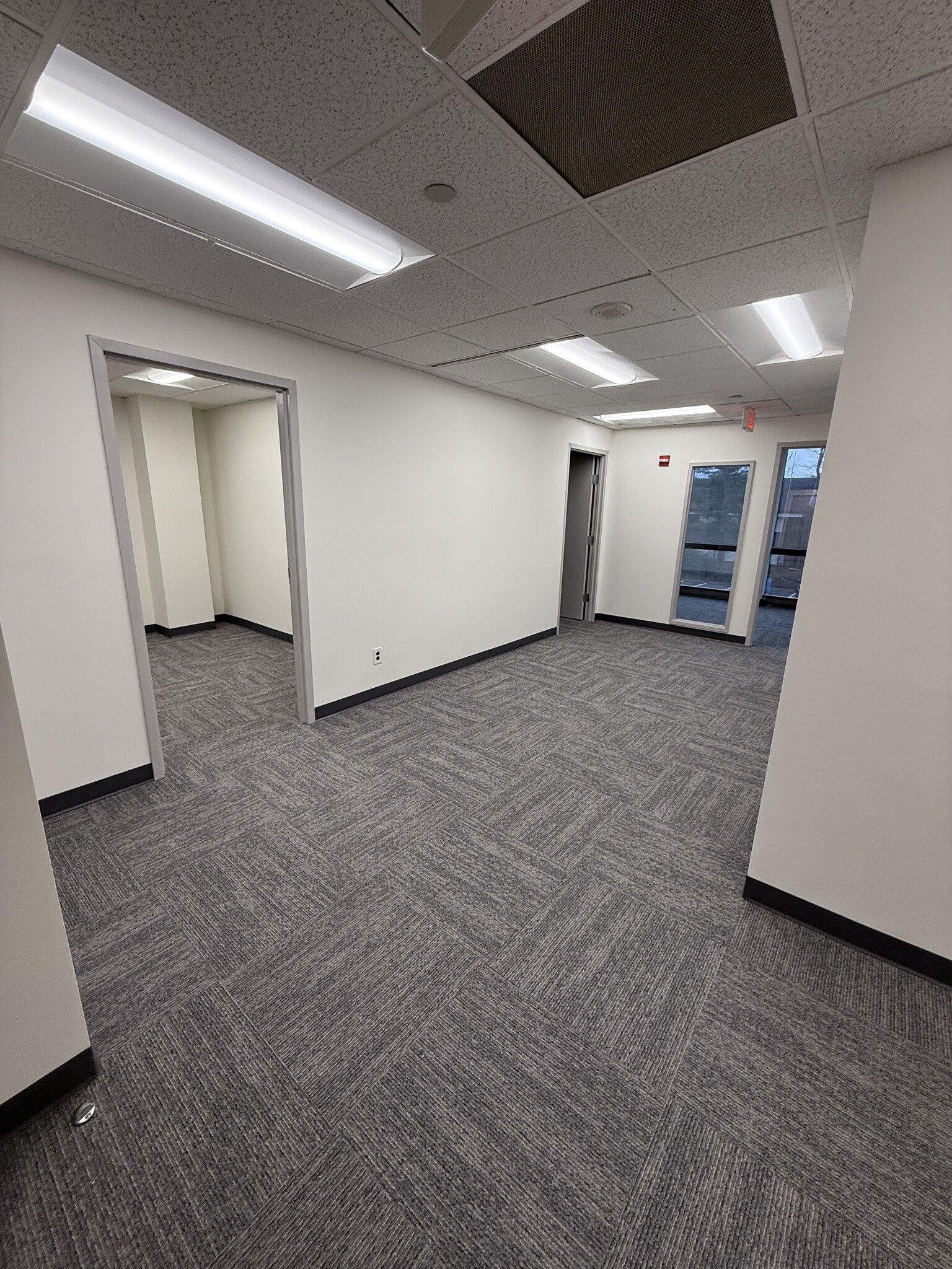 8229 Boone Blvd, Vienna, VA for lease Interior Photo- Image 1 of 6