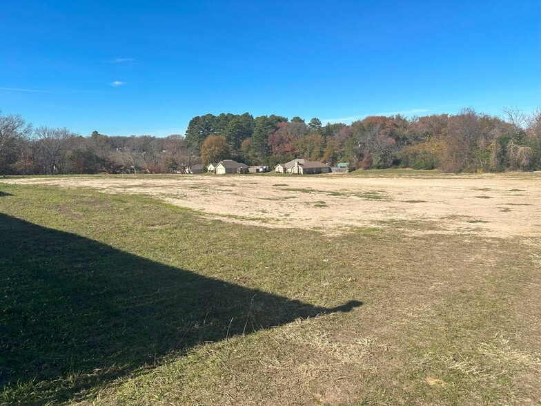 3020 W Gentry Pky, Tyler, TX for sale - Building Photo - Image 2 of 13