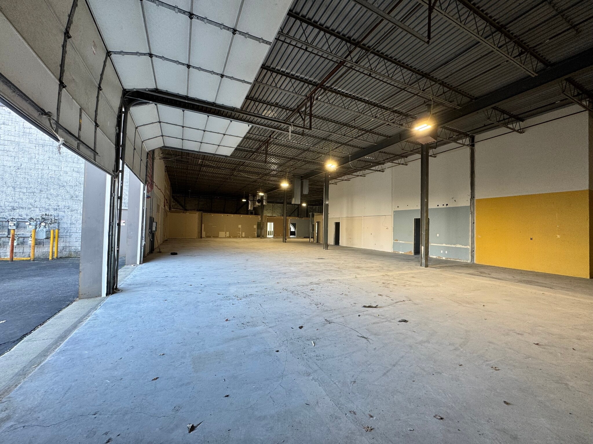 101 Colin Dr, Holbrook, NY for lease Interior Photo- Image 1 of 22