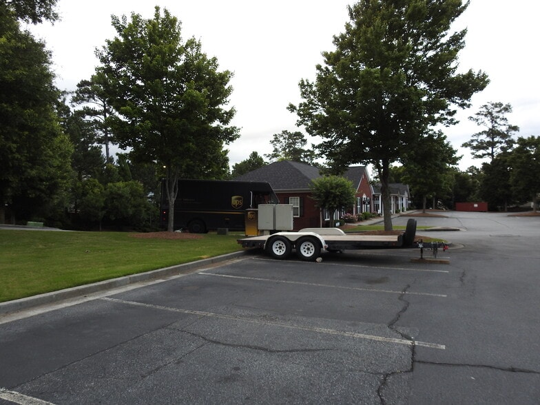 1050 Shiloh Rd NW, Kennesaw, GA for lease - Building Photo - Image 3 of 15