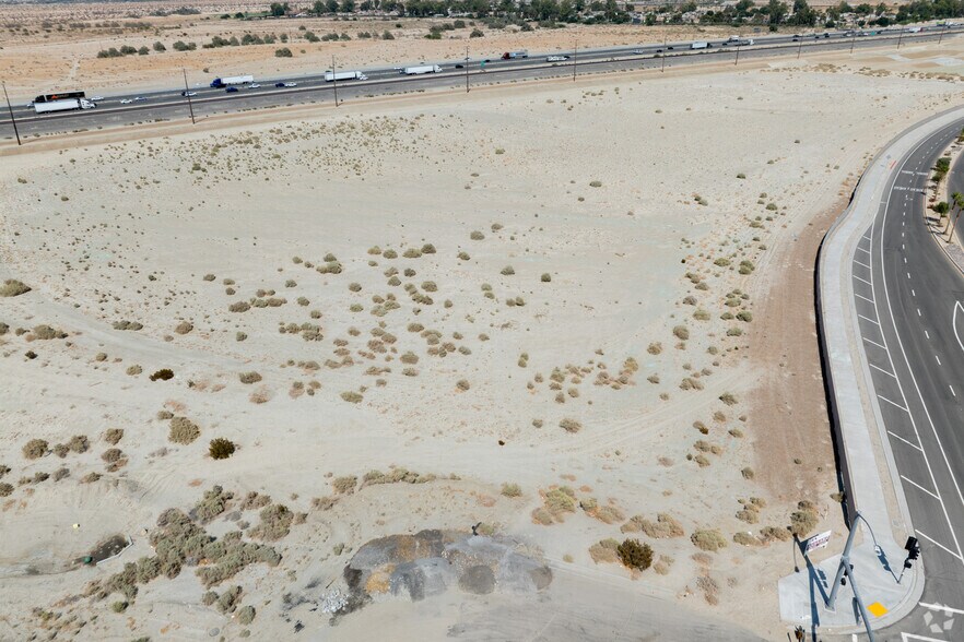 Portola & 10 Freeway, Palm Desert, CA for sale - Primary Photo - Image 1 of 4