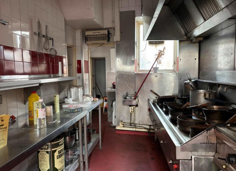 23 Gloucester St, Stroud for sale - Interior Photo - Image 1 of 2