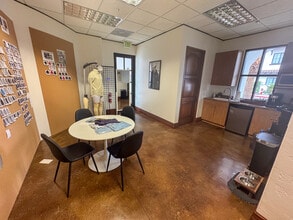 51555 Desert Club Dr, La Quinta, CA for lease Interior Photo- Image 2 of 6