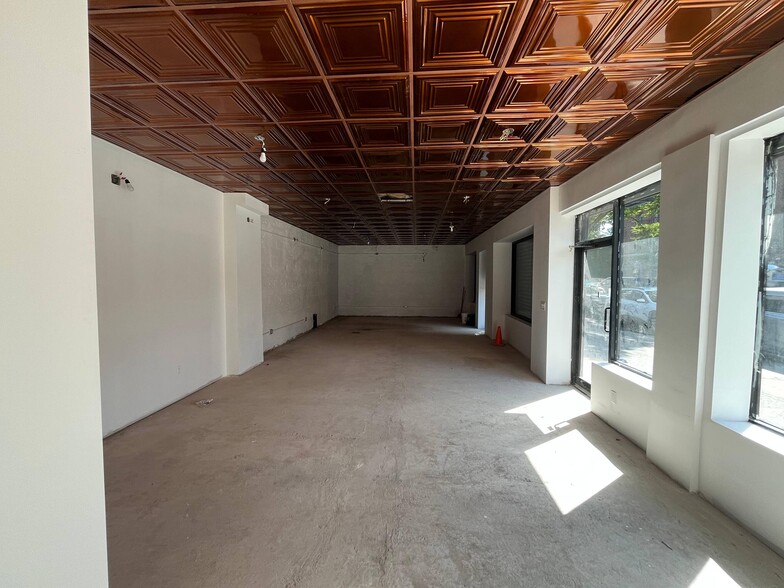 2705 Foster Ave, Brooklyn, NY for lease - Building Photo - Image 3 of 3