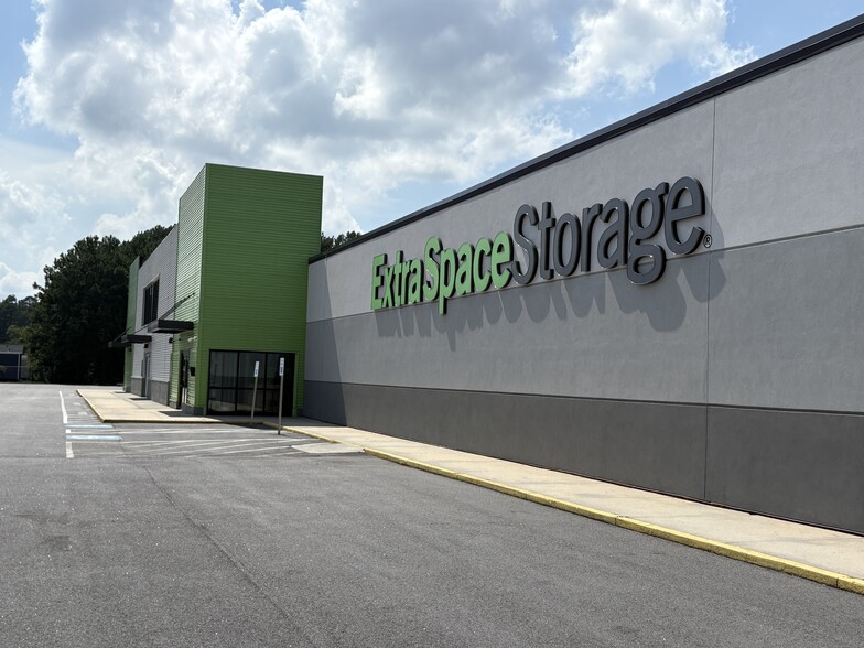 2729 E Palmetto, Florence, SC for sale - Building Photo - Image 1 of 5