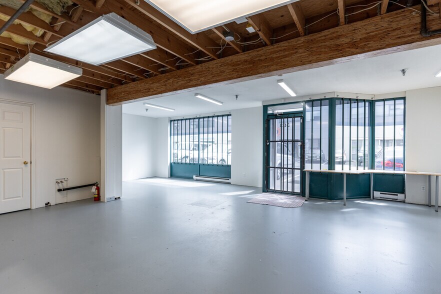 9785 192nd St, Surrey, BC for sale - Building Photo - Image 3 of 7