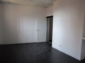 131-133 High St, Lowestoft for lease Interior Photo- Image 2 of 4