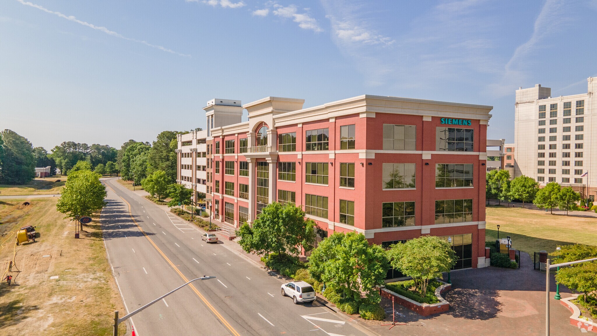 11827 Canon Blvd, Newport News, VA 23606 Town Center One