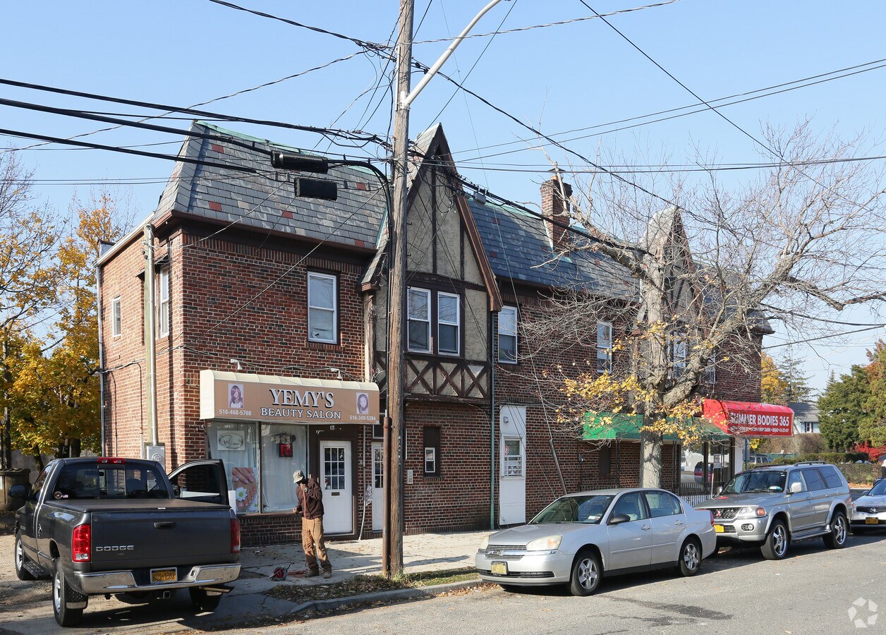 334 Hempstead Ave, West Hempstead, NY 11552