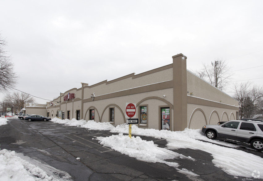 703 Black Horse Pike, Glendora, NJ for lease - Primary Photo - Image 1 of 52