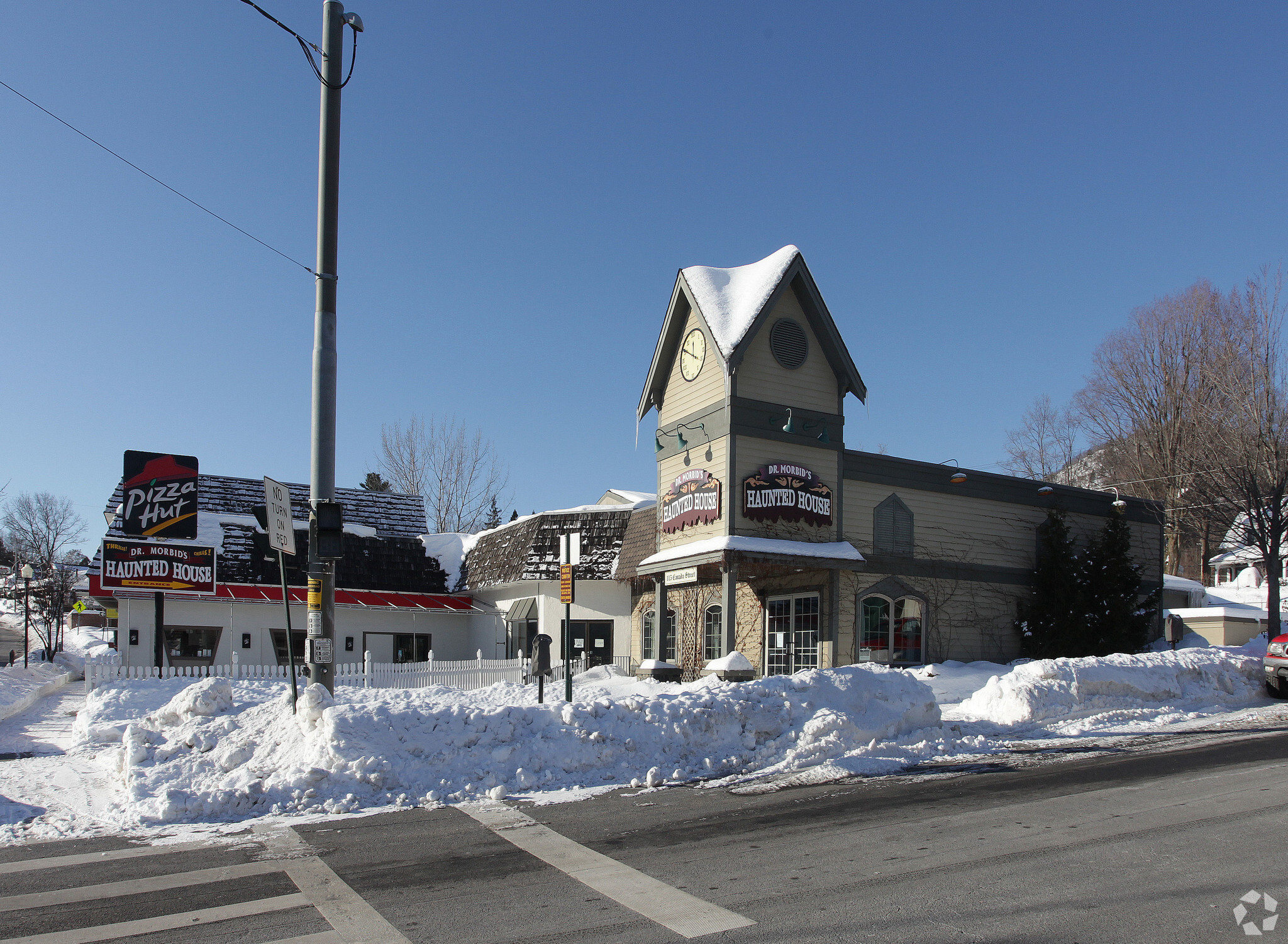 111 Canada St, Lake George, NY for sale Primary Photo- Image 1 of 1