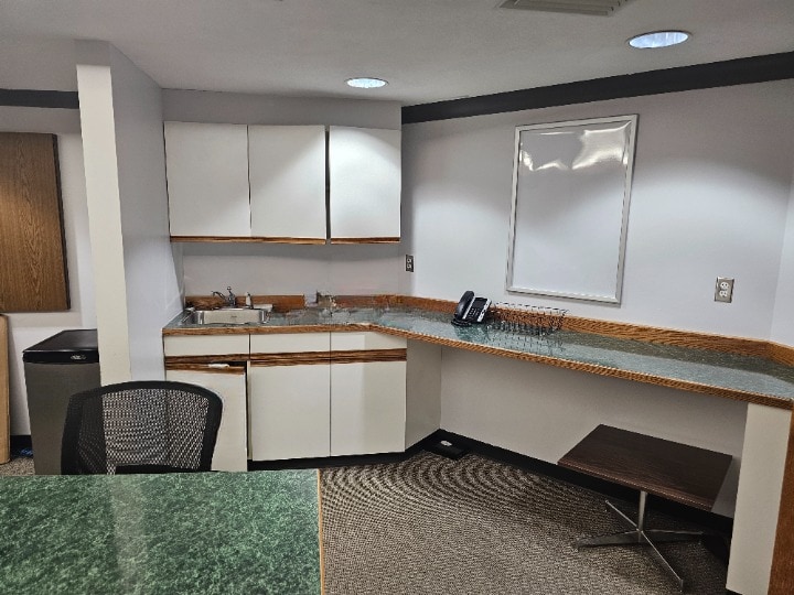 879 Victoria St, Prince George, BC for sale - Primary Photo - Image 1 of 10