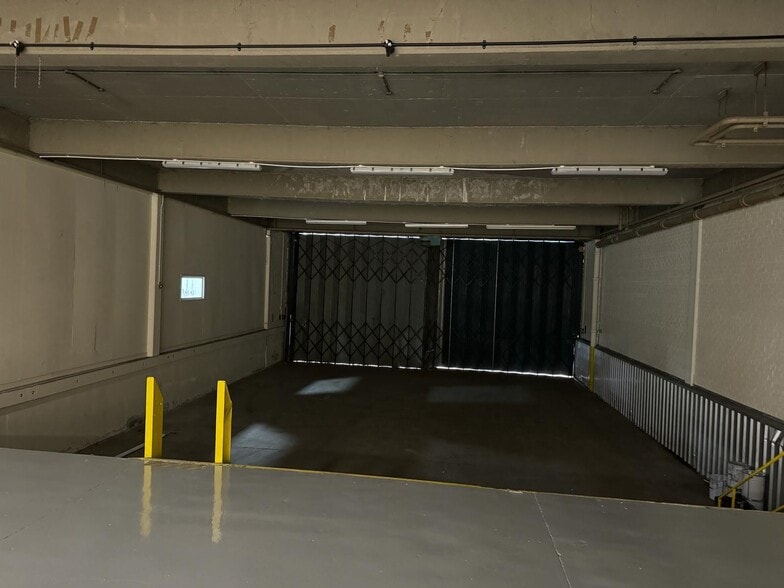 259 Summerlee St, Glasgow for lease - Building Photo - Image 3 of 9