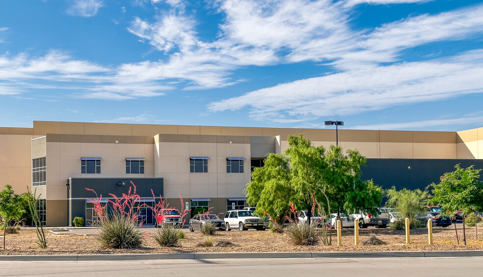 465 Industrial Ave, Santa Teresa, NM for lease - Primary Photo - Image 1 of 44