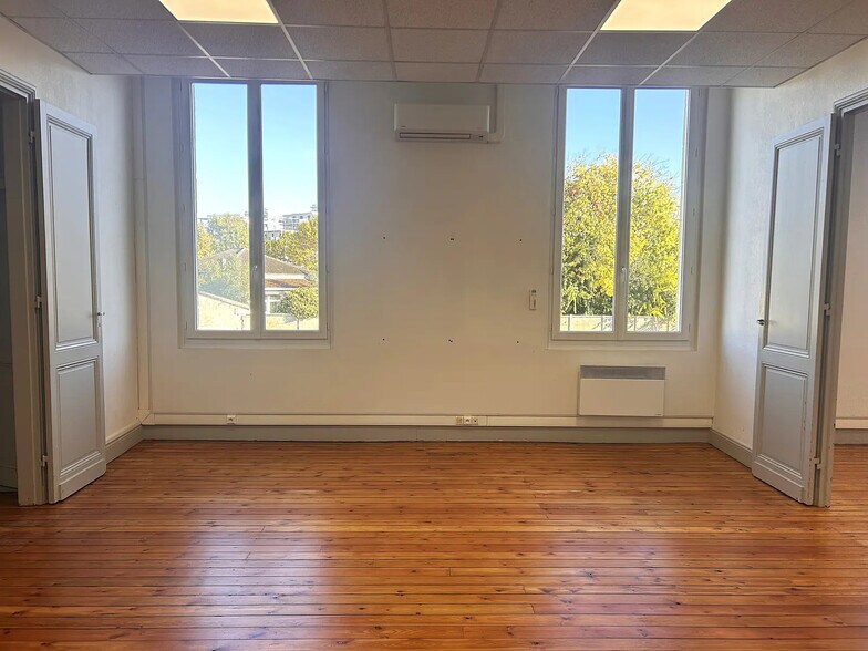 388 Boulevard Jean-Jacques Bosc, Bègles for lease - Building Photo - Image 3 of 11