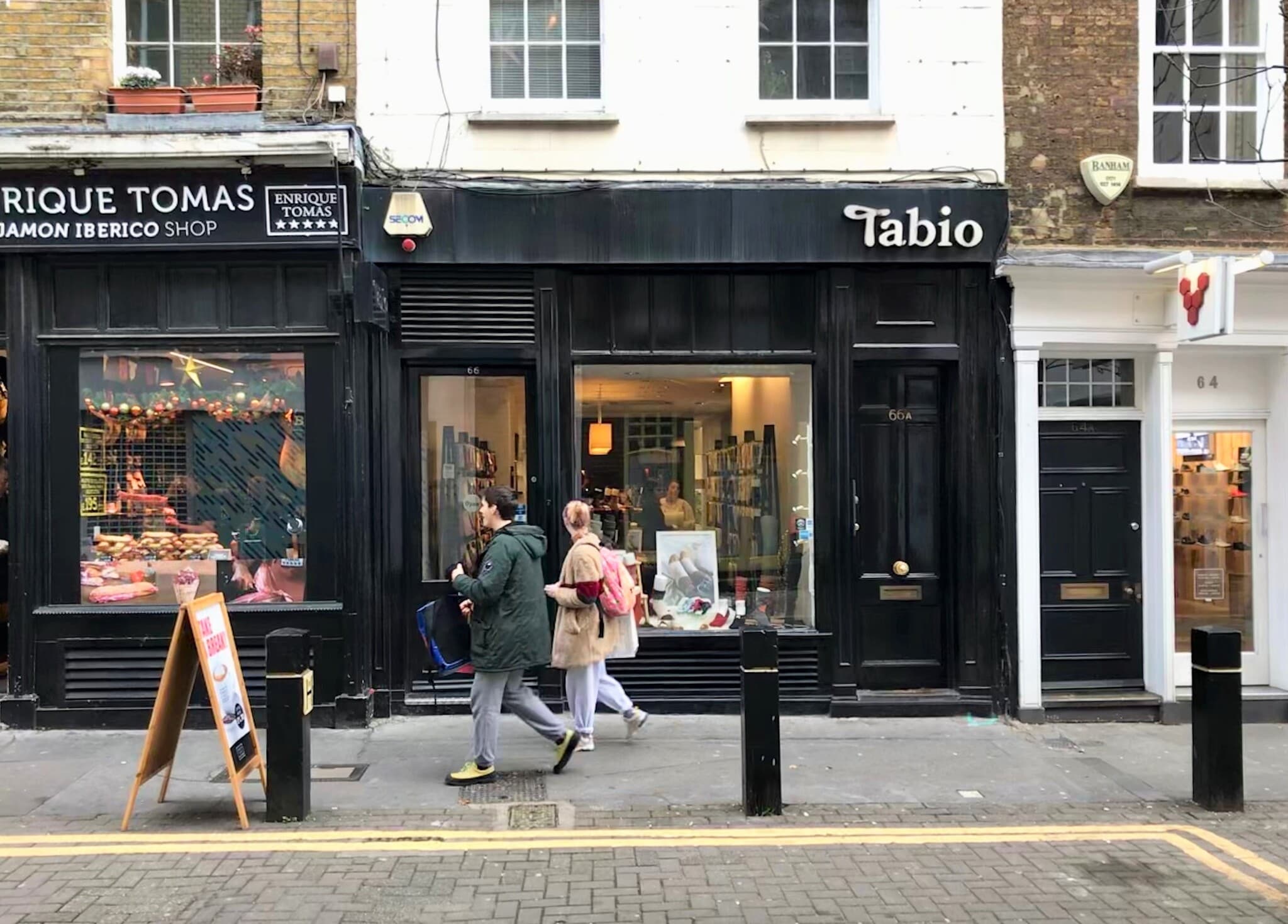 66 Neal St, London for sale Building Photo- Image 1 of 1