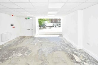 24 Market Pl, Stoke On Trent for lease Interior Photo- Image 2 of 7