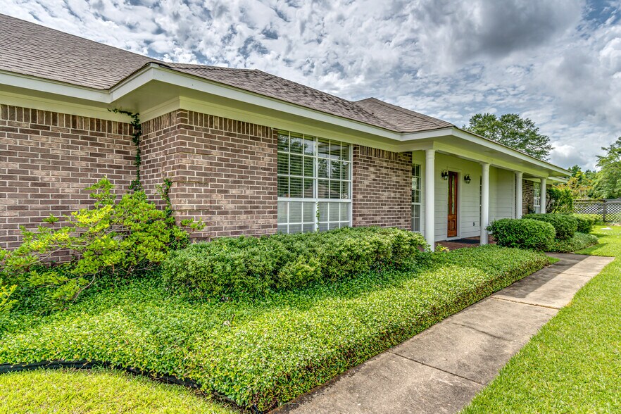 1896 Highway 471, Brandon, MS for sale - Building Photo - Image 1 of 1