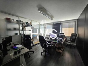 Office in Aix-en-Provence for lease Interior Photo- Image 2 of 4