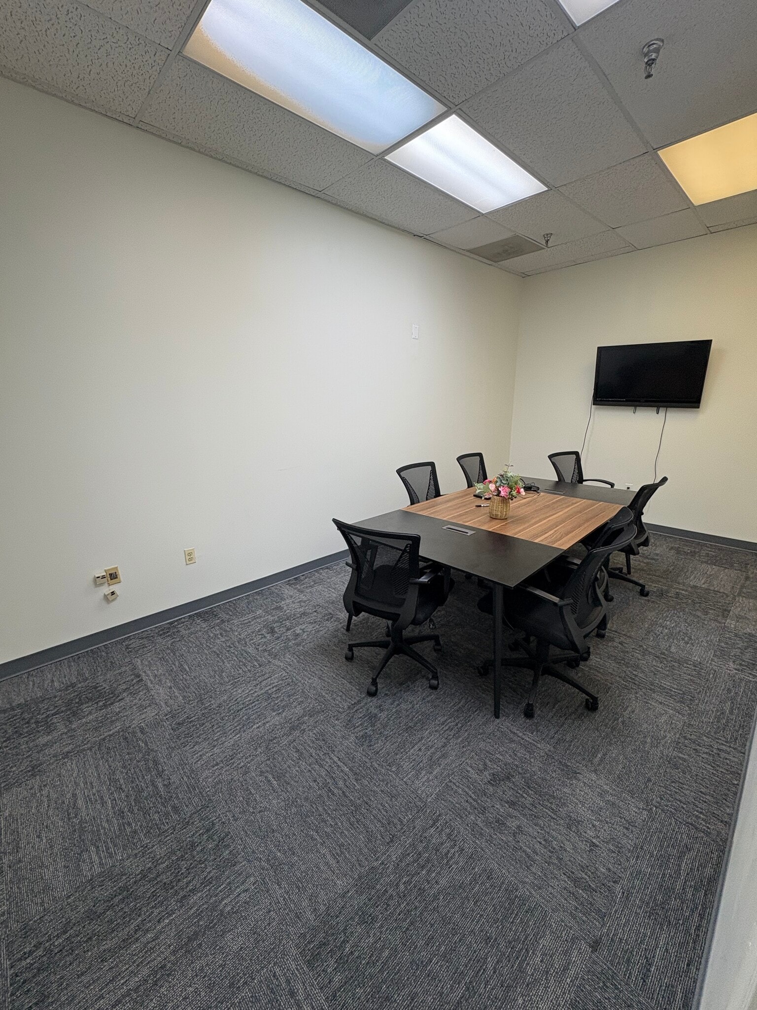 7401 Forbes Blvd, Lanham, MD for lease Interior Photo- Image 1 of 8