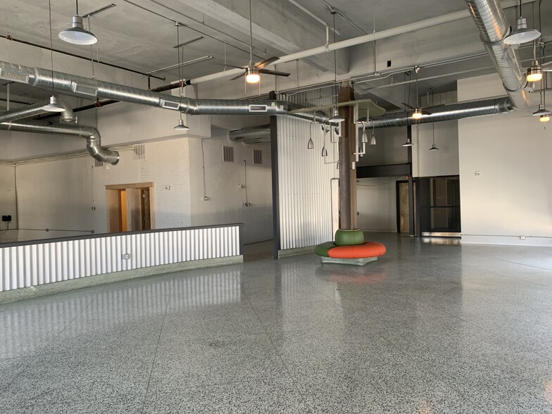 401 S Elgin Ave, Tulsa, OK for lease - Interior Photo - Image 2 of 17