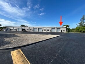 802 Old Dixie Hwy, West Palm Beach, FL for lease Interior Photo- Image 1 of 12