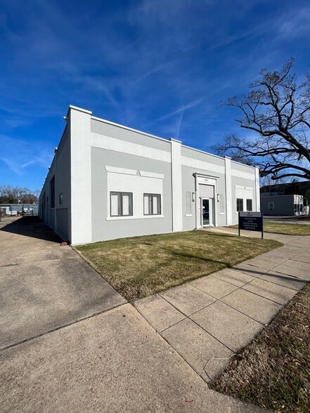 860 W 44th St, Norfolk, VA for sale - Building Photo - Image 1 of 1