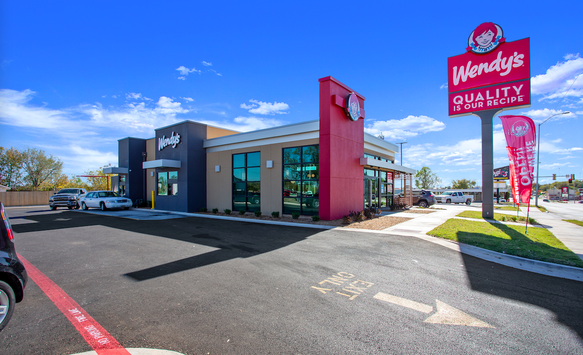 Retail in Chickasha, OK for sale Primary Photo- Image 1 of 1