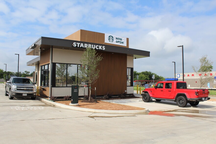 12306 Elam rd, Balch Springs, TX for sale - Building Photo - Image 2 of 5