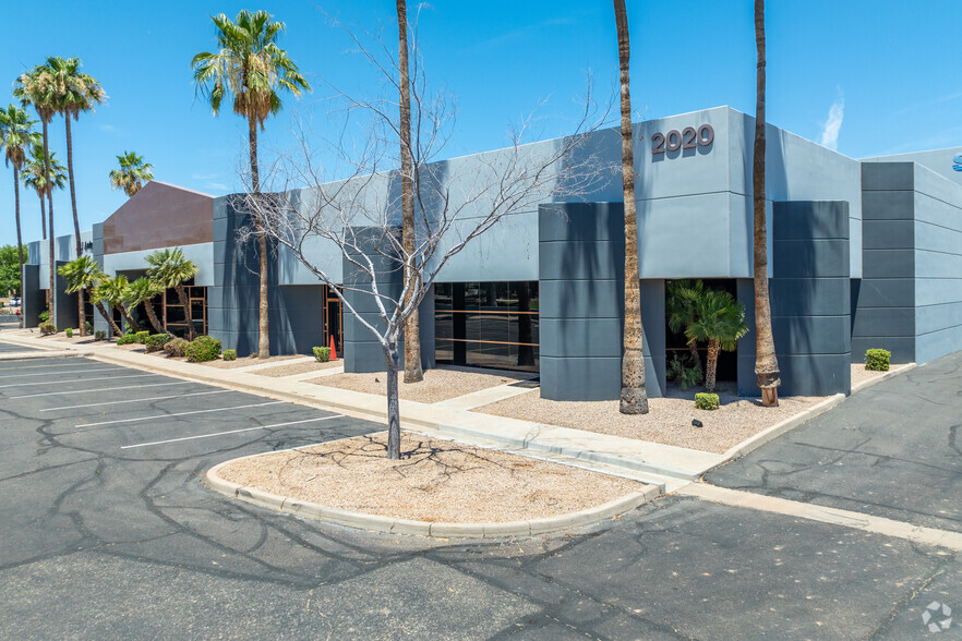 2020 W Guadalupe Rd, Gilbert, AZ for lease - Building Photo - Image 1 of 10