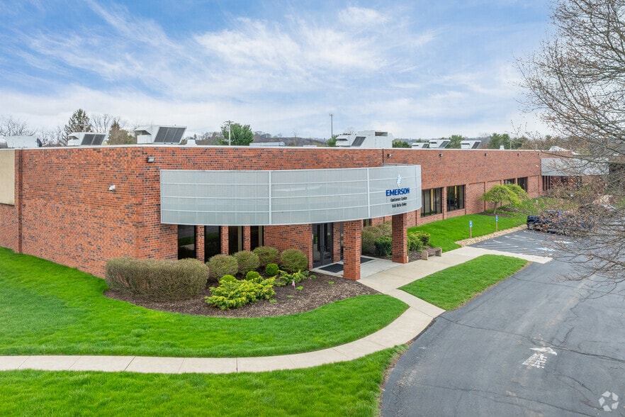 160 Beta Dr, Pittsburgh, PA for lease - Primary Photo - Image 1 of 11