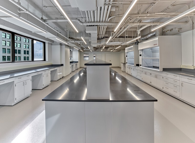 1421 Race St, Philadelphia, PA for lease - Interior Photo - Image 2 of 11