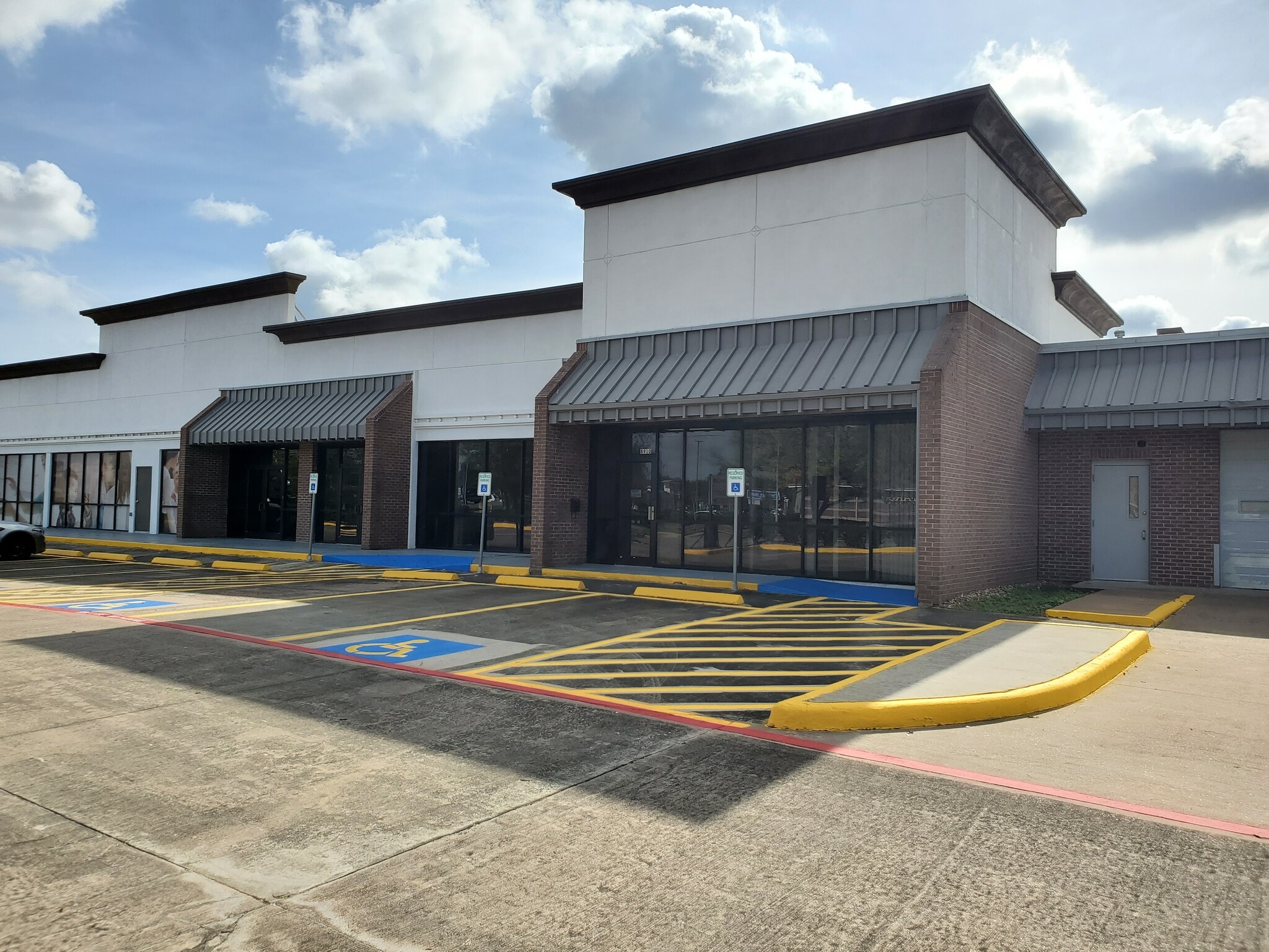 8910 S Hwy 6, Houston, TX 77083