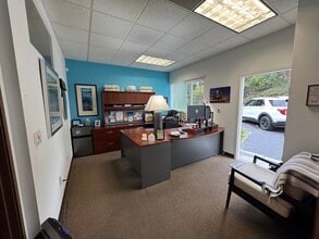 2210 Encinitas Blvd, Encinitas, CA for lease Building Photo- Image 2 of 6
